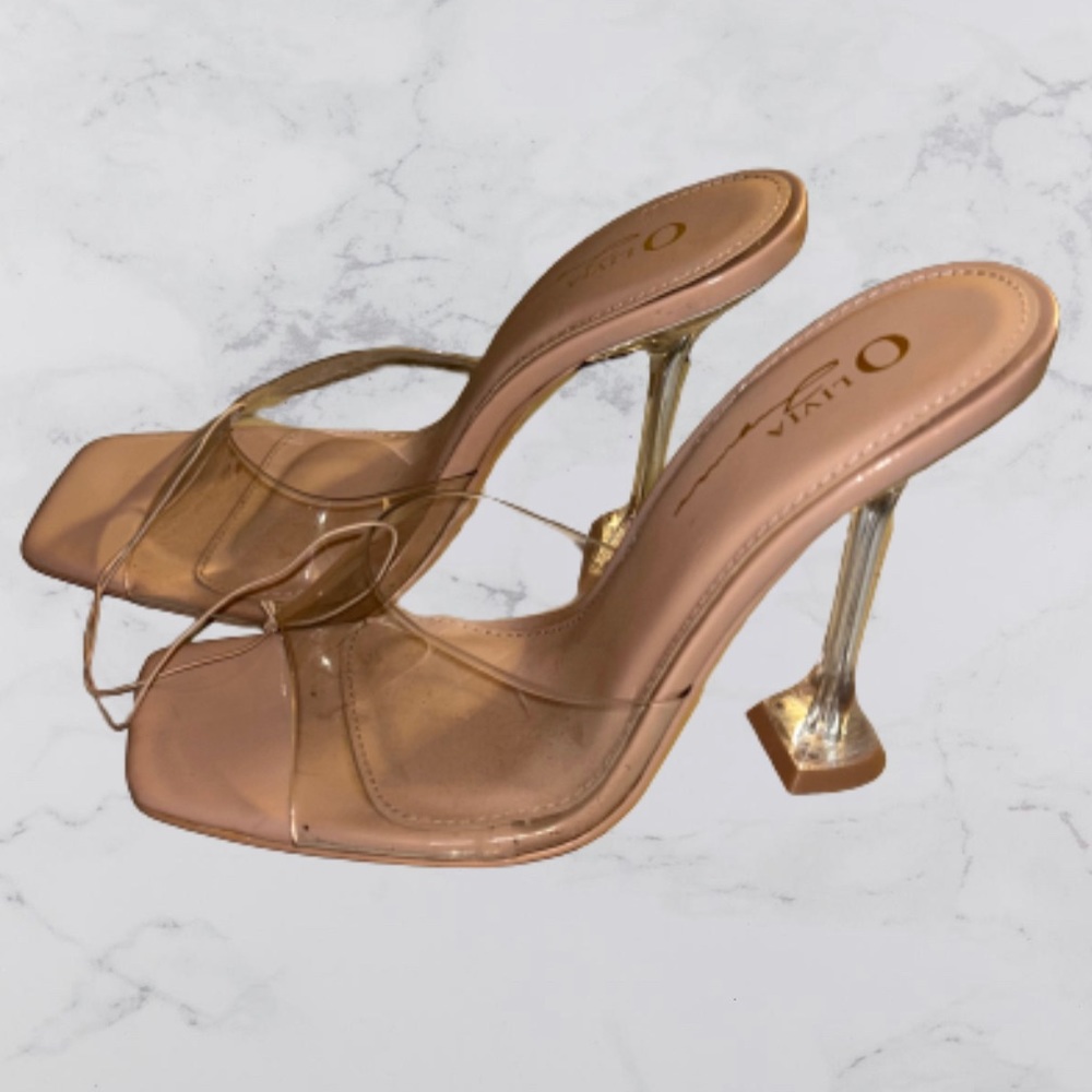 OLIVIA l Clear Heels